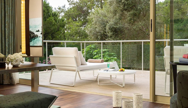 VILLA PRIVE